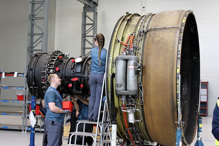 600 inżynierów znajdzie zatrudnienie przy naprawie silników lotniczych. Firma już szkoli specjalistów [ZDJĘCIA], Bartosz Senderek